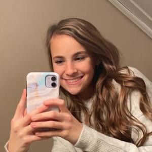 Meet your Posher, Jillian